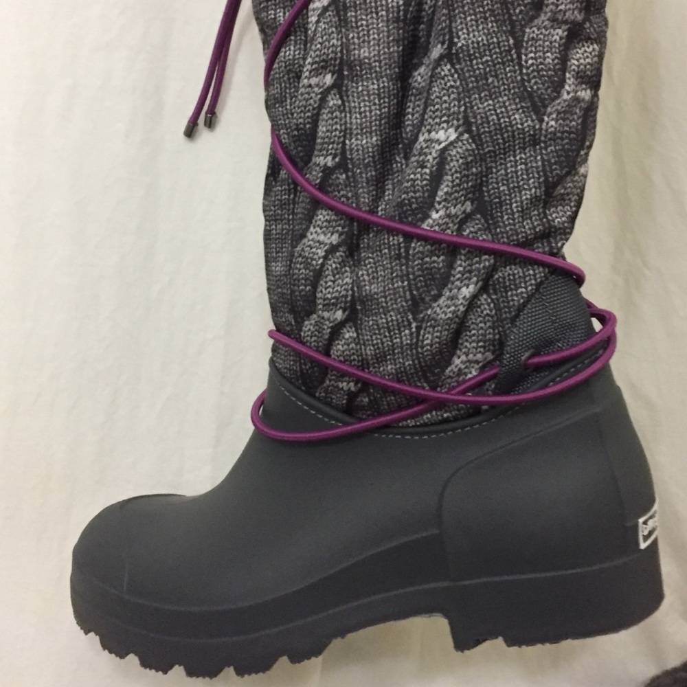 Women’s Winter Boots - Size 9 - (Waterproof)
